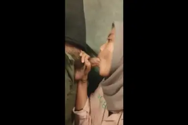 Jilbab Diminta BJ Sebelum Tidur Nurut