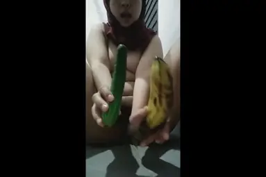 Timun Dan Pisang Jilbab Manis Sendirian WOT Asyik HD